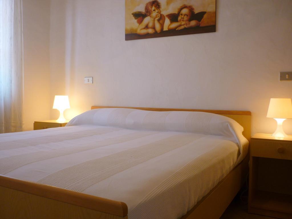 Appartamenti Cannigione La Conia Room photo